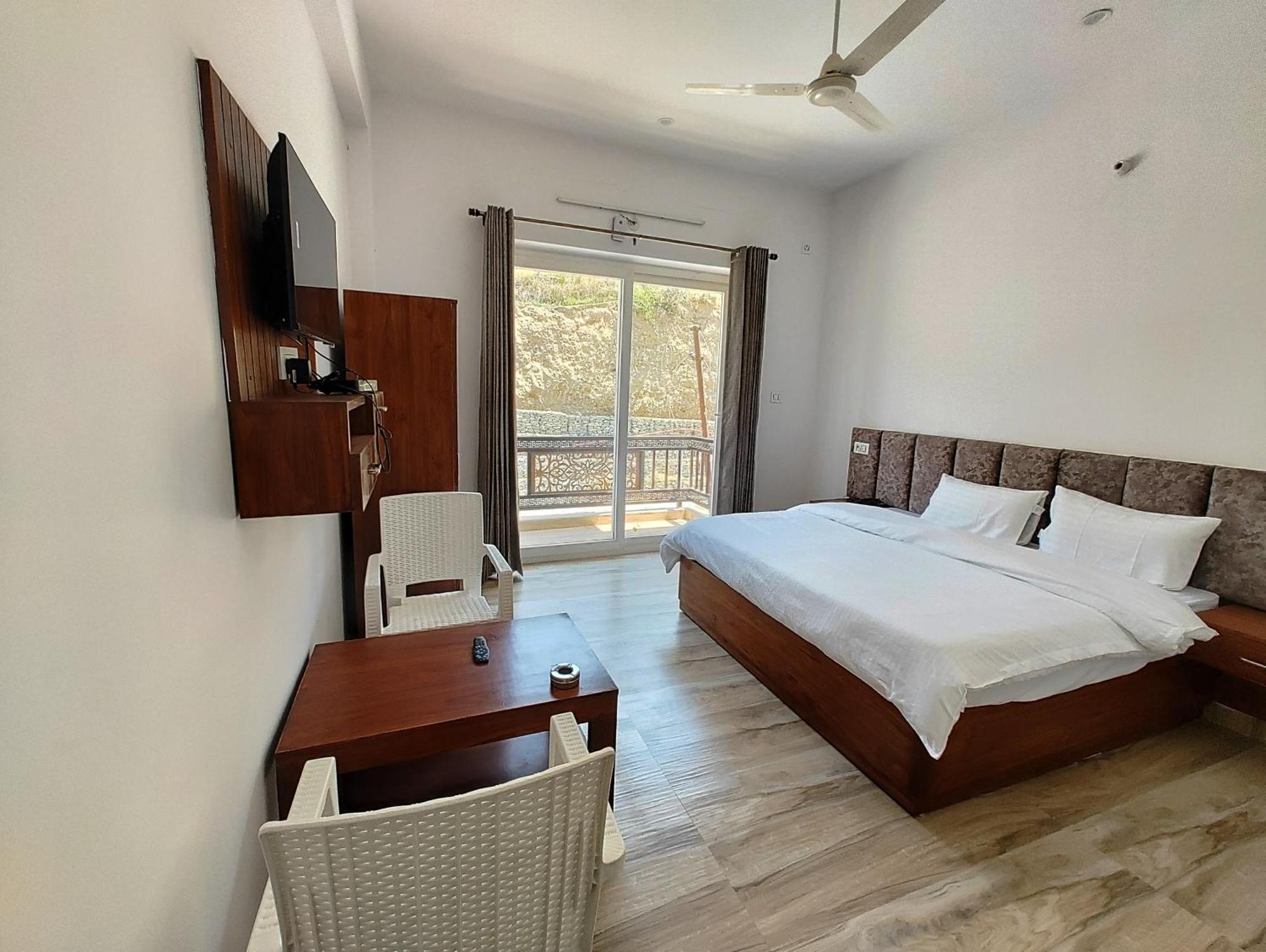 Hotel Anantam Residency Uttarkāshi 외부 사진