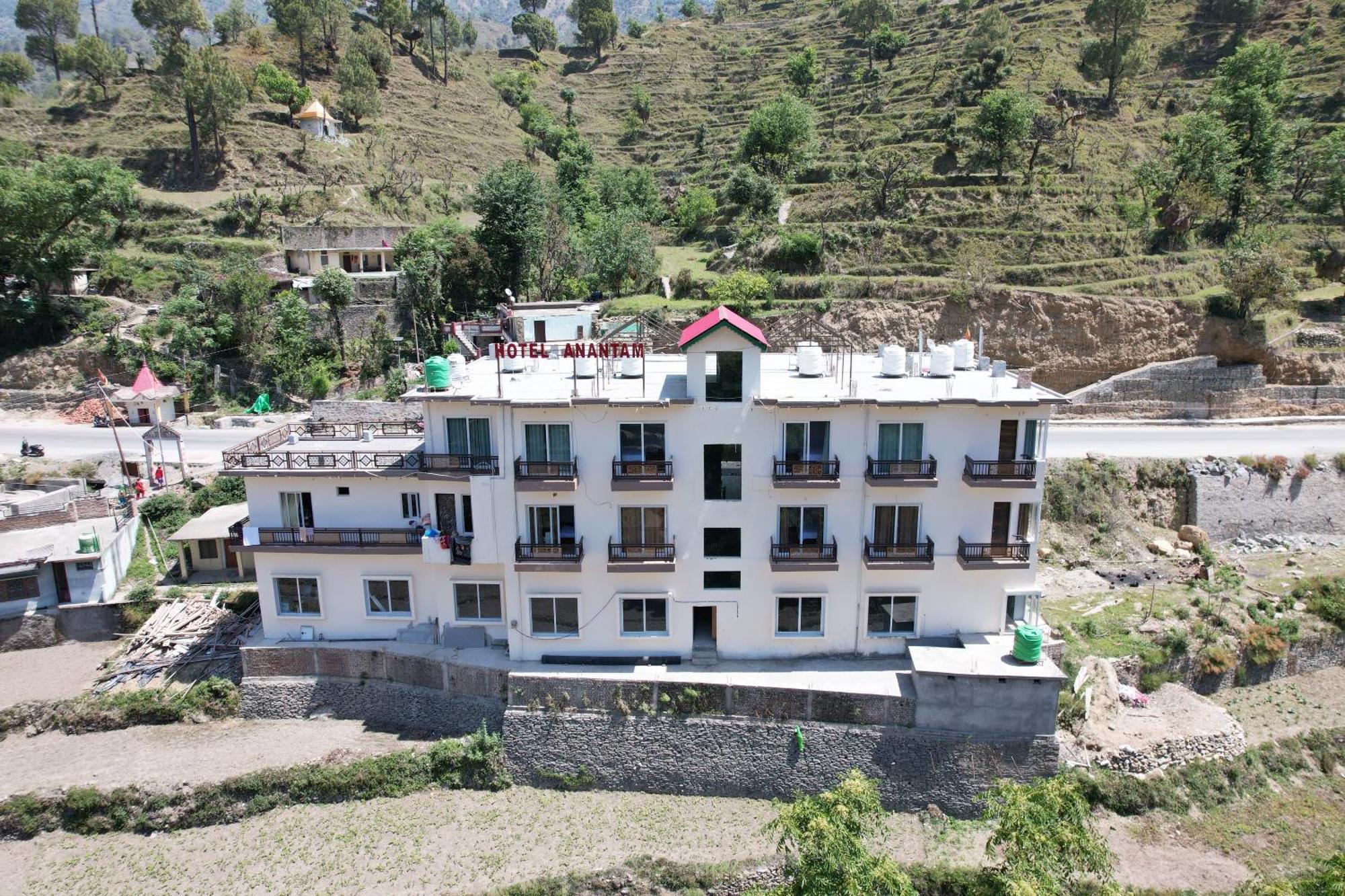 Hotel Anantam Residency Uttarkāshi 외부 사진